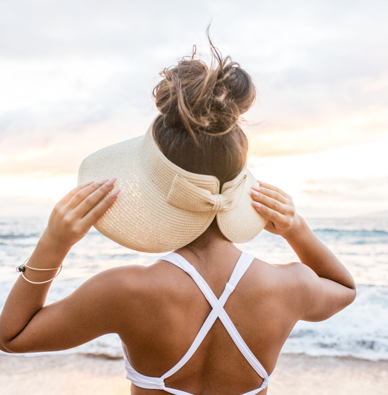 Aili’s Corner Foldable Wide Brim Straw Bow Visor Hat