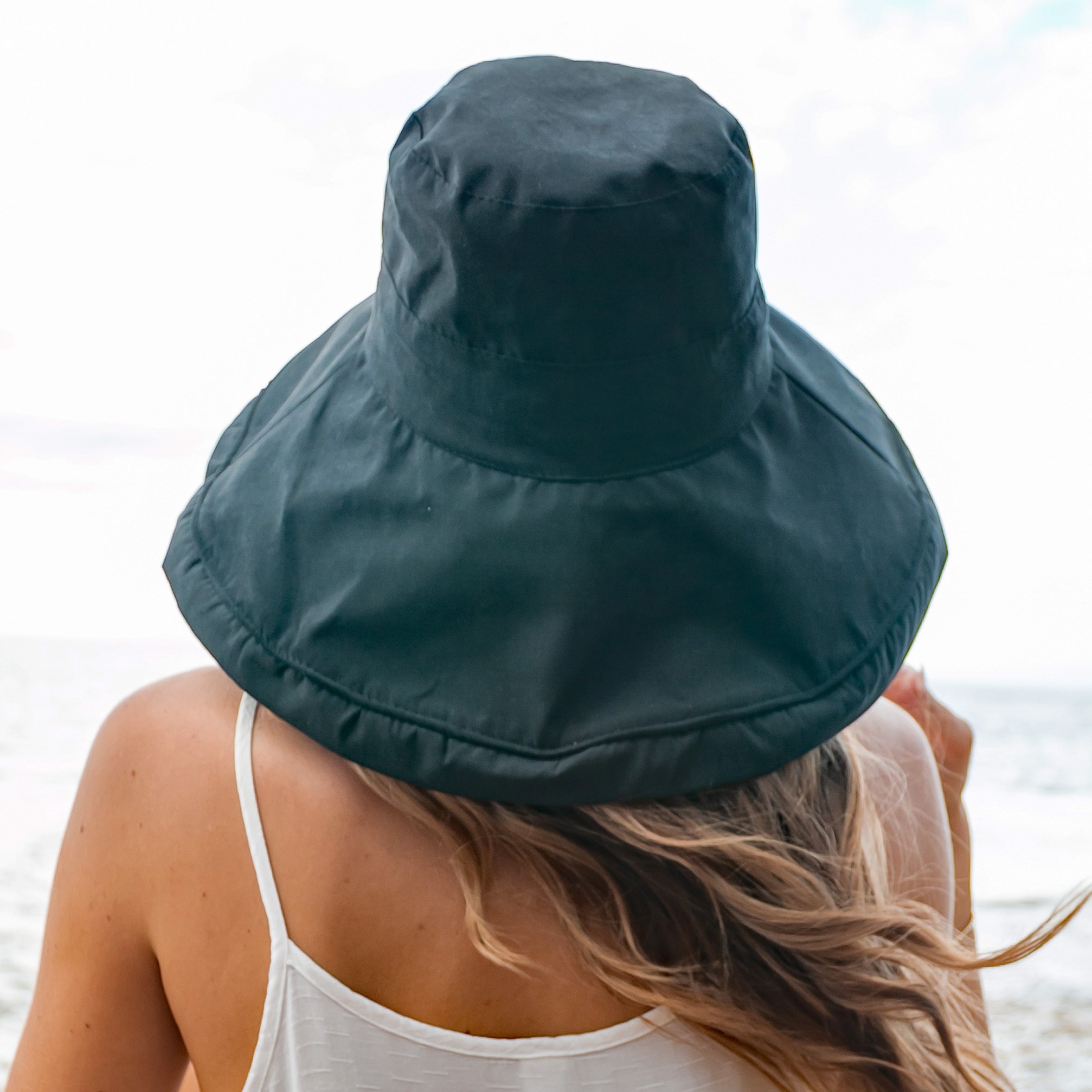 Aili’s Drawstring Cargo Foldable Sun Hat with Wide Brim