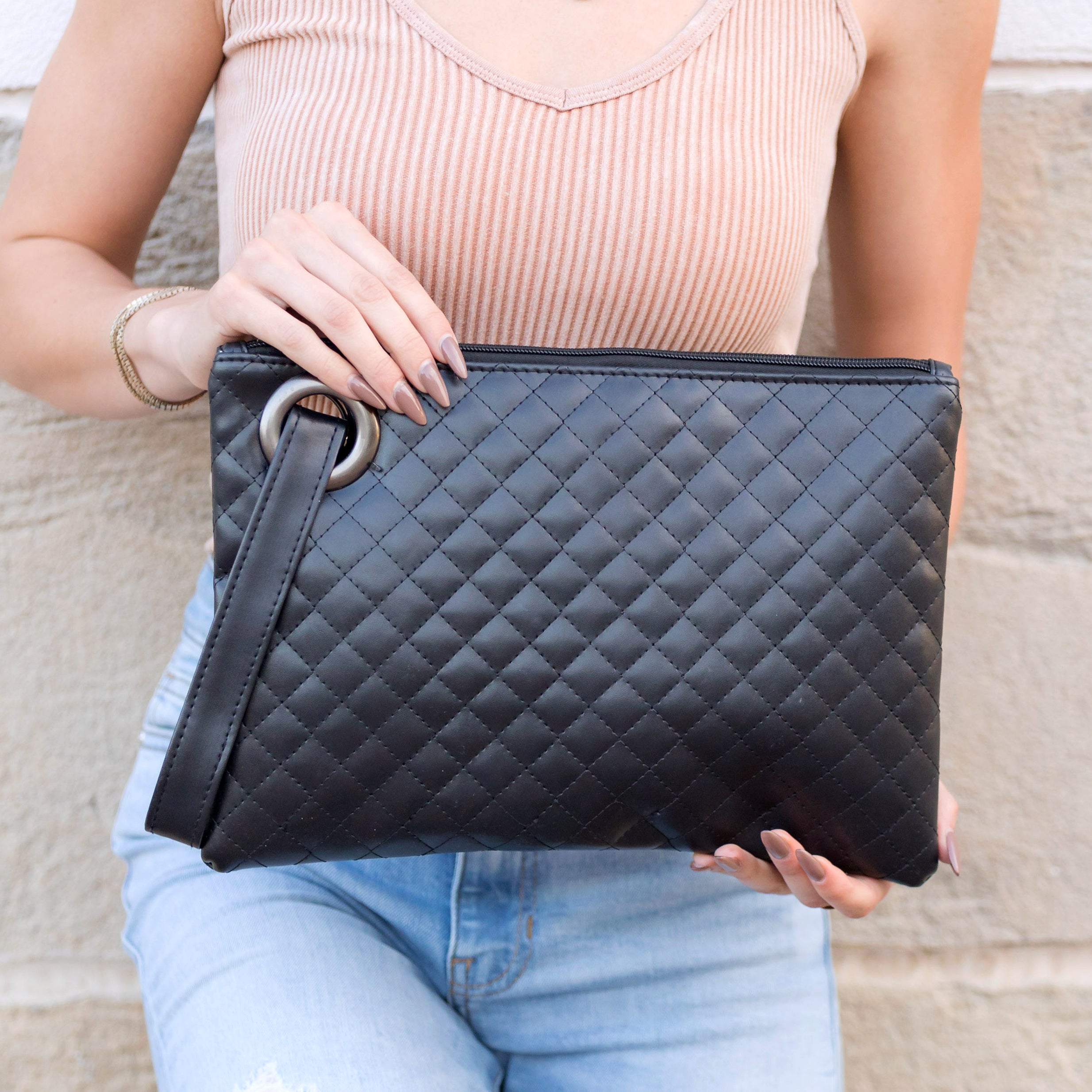 Aili’s Quilted Wristlet Clutch Vegan Leather Organizer Bag