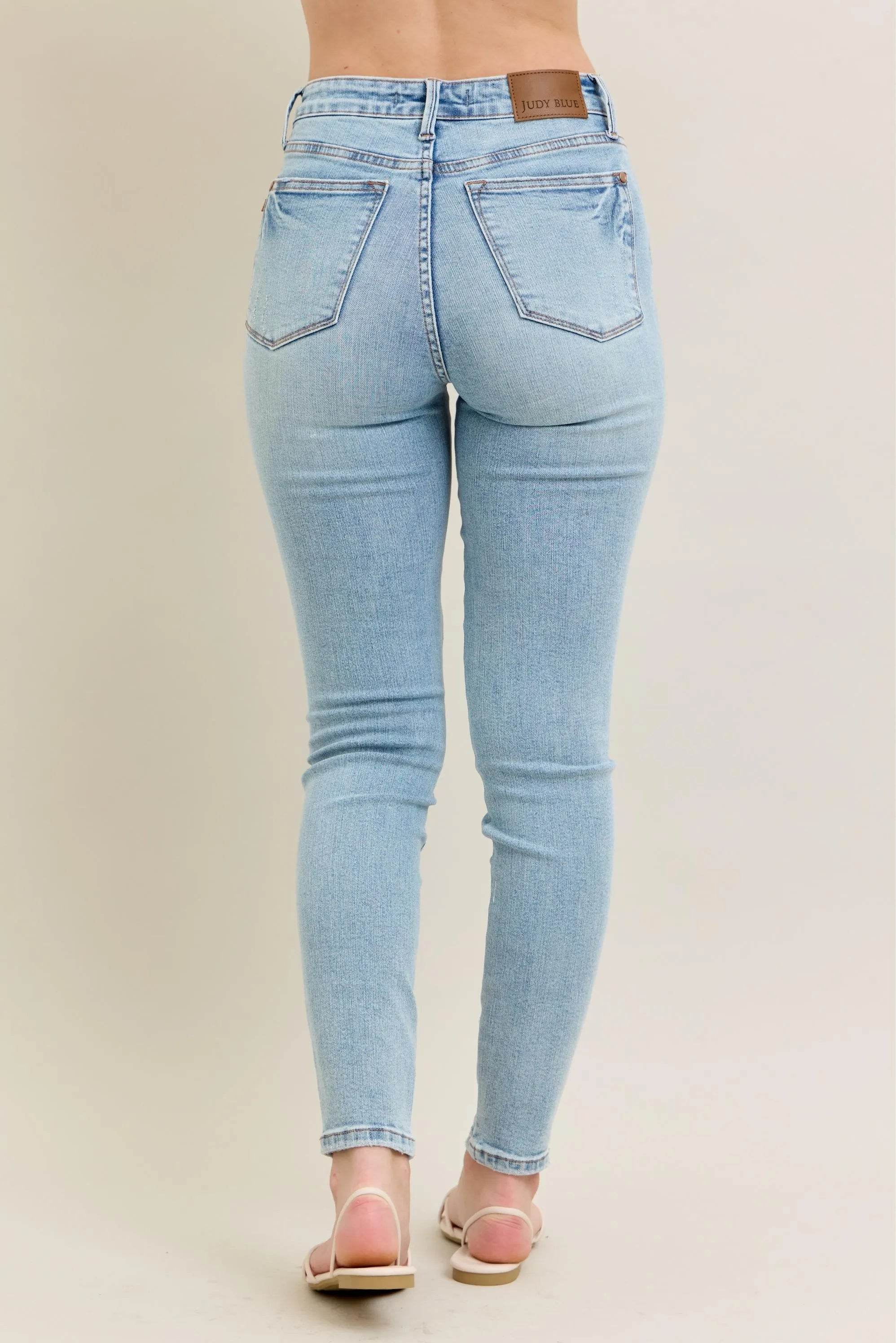 Judy Blue Full Size Mr Tummy Control Vintage Wash Skinny Jeans Plus Size - Rosa Apparel