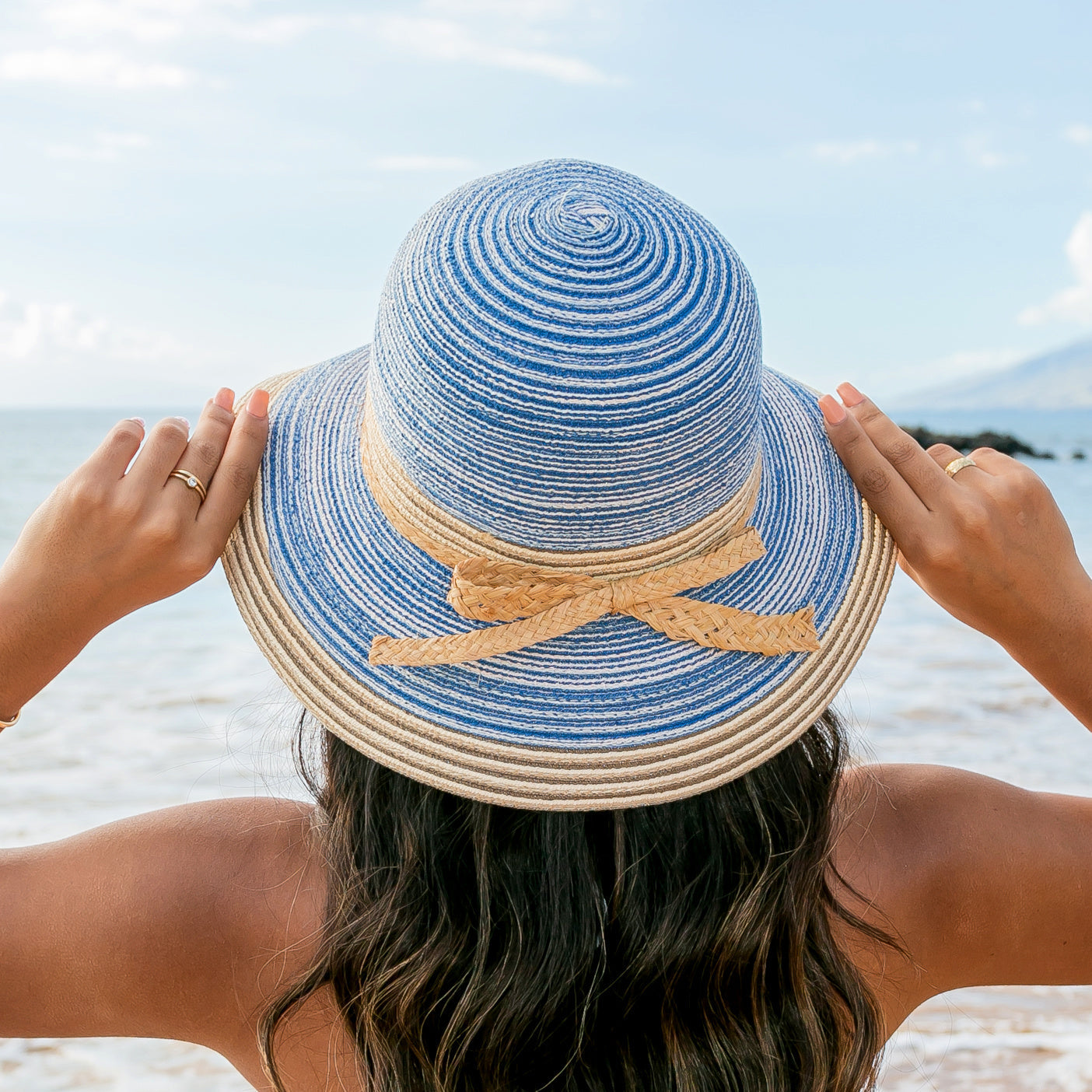 Aili’s Corner Multi-Stripe Bow Accent Straw Sunhat