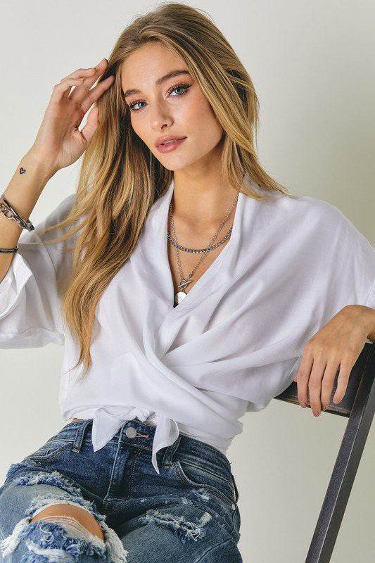J.NNA Chic Solid V-Neck Long 3/4 Sleeve Tie Front Cropped Top - Rosa Apparel