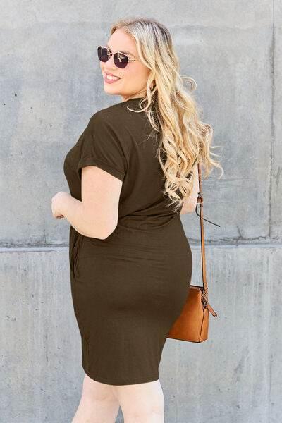 Basic Bae Full Size Round Neck Short Sleeve Dress with Pockets - Rosa Apparel